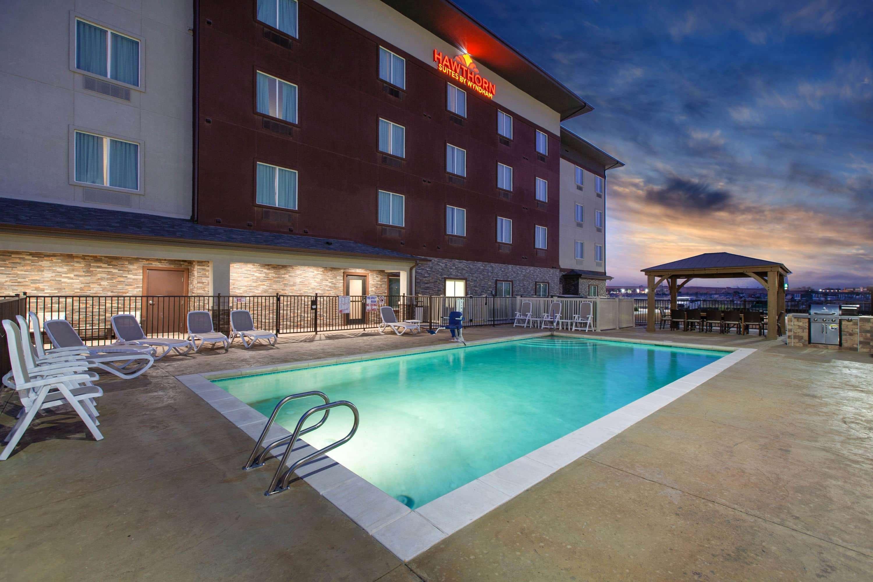 Hawthorn Extended Stay By Wyndham Odessa Exterior foto