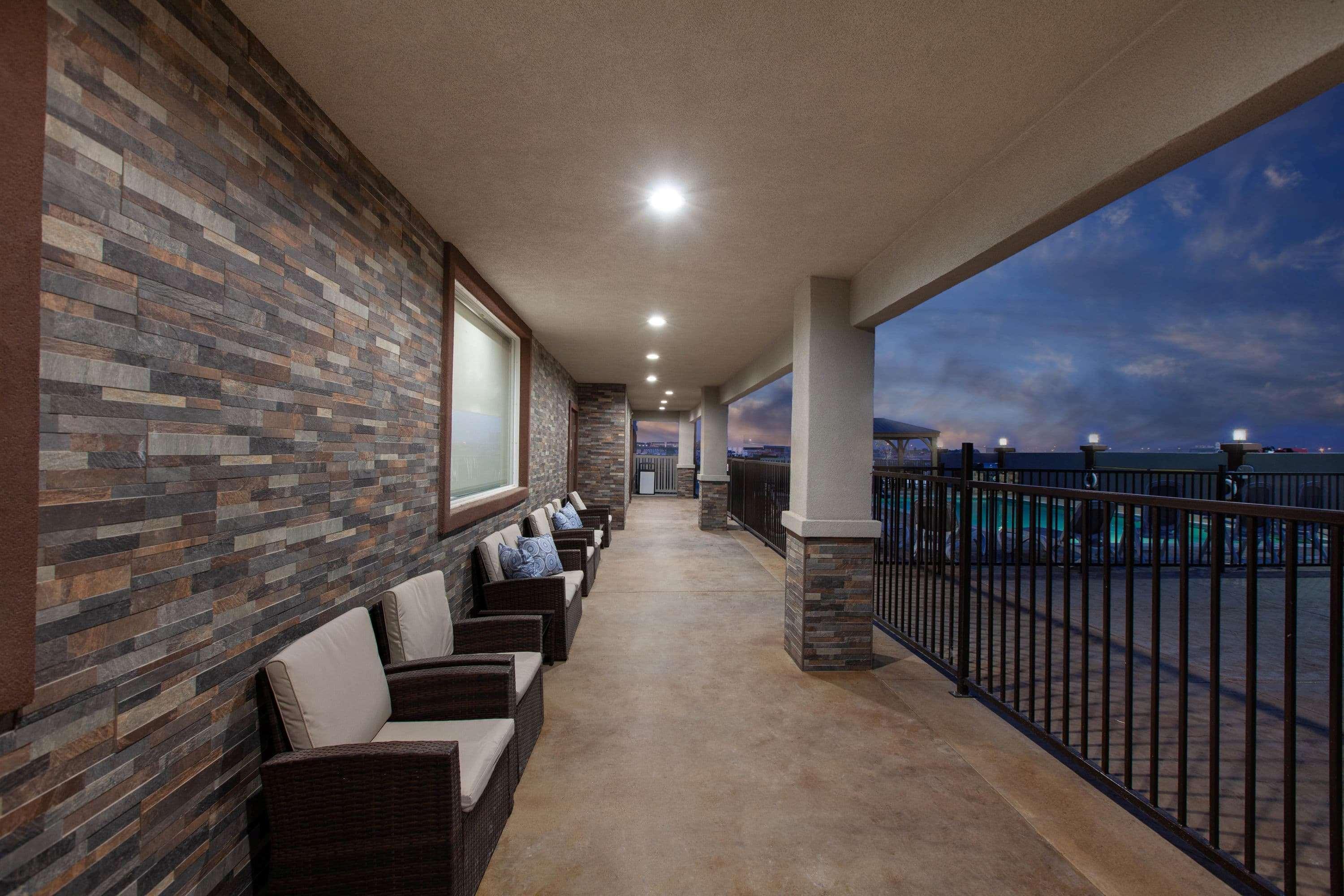 Hawthorn Extended Stay By Wyndham Odessa Exterior foto